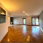 Rent 5 bedroom apartment of 160 m² in Rome