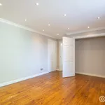 Rent 2 bedroom flat in Olney