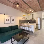 Rent 4 bedroom apartment of 70 m² in Barcelona