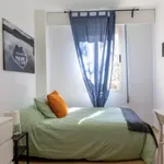 Rent 5 bedroom apartment in Valencia