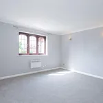 Rent 1 bedroom apartment in Elmbridge