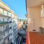 Affitto 2 camera appartamento di 85 m² in Portici