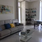 Rent 2 bedroom apartment of 90 m² in Naples