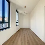 Huur 2 slaapkamer huis van 6973 m² in Bruxelles