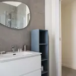 Rent 4 bedroom apartment of 67 m² in Milan