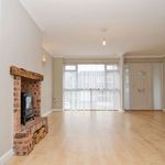 Rent 3 bedroom flat in West Midlands