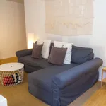 Rent 6 bedroom apartment of 45 m² in Porto