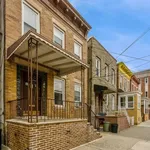 Rent 2 bedroom apartment in Jersey City