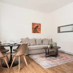 Rent 1 bedroom flat of 603 m² in London