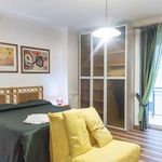 Rent 1 bedroom apartment of 65 m² in Roma