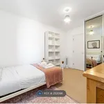 Rent 2 bedroom flat in London