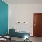 Rent 3 bedroom apartment of 60 m² in Milano