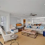 Rent 3 bedroom house of 171 m² in manhattan beach