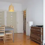 Rent a room of 150 m² in lisbon