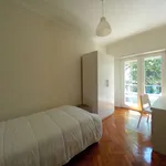 Rent a room in lisbon