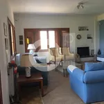 Rent 4 bedroom house of 250 m² in Μαλεσίνα