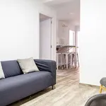 Rent a room of 115 m² in valencia