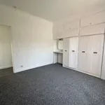 Rent 3 bedroom apartment in Yorkshire And The Humber