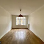 Rent 4 bedroom apartment of 97 m² in Paris