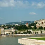 Rent 3 bedroom apartment of 100 m² in Budapest