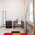 Rent a room in milan