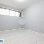 Affitto 4 camera appartamento di 90 m² in Rome