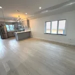 Rent 3 bedroom house in Queens