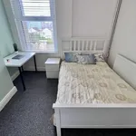 Rent 6 bedroom house in Swansea