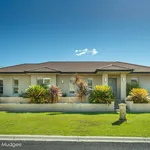 Rent 4 bedroom house in Mudgee