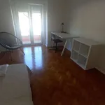 Rent a room of 130 m² in lisbon