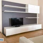 Rent 2 bedroom apartment of 68 m² in Milan