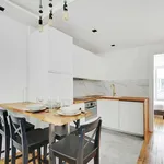 Rent 1 bedroom apartment of 450 m² in Paris