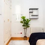 Alquilo 5 dormitorio apartamento de 128 m² en Madrid