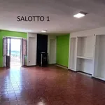 Affitto 5 camera appartamento di 200 m² in San Donato Val di Comino