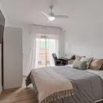 Rent 6 bedroom apartment in Madrid