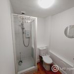 Rent 5 bedroom flat in Dundee