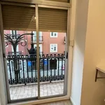 Rent a room of 80 m² in valencia