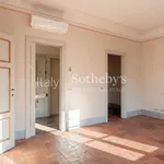 Rent 16 bedroom apartment of 525 m² in Lucca