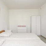 Appartement de 25 m² avec 2 chambre(s) en location à Aubervilliers