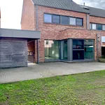 Huur 3 slaapkamer huis van 140 m² in Bree