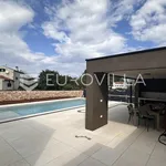 Rent 3 bedroom house of 250 m² in Rovinj