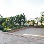 Rent 4 bedroom house of 290 m² in Πηγαδάκια