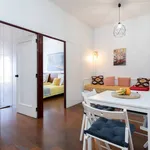 Rent 2 bedroom apartment of 100 m² in Porto