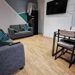 Rent 4 bedroom apartment in Yorkshire And The Humber