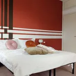 Rent a room in milan