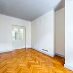 Pronajměte si 3 ložnic/e byt o rozloze 107 m² v Prague