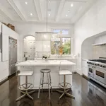 Rent 5 bedroom house in Manhattan