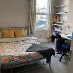 Rent 3 bedroom house in London