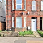 Shared accommodation to rent in Old Bedford Road, Luton LU2