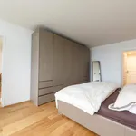 Appartement de 105 m² avec 1 chambre(s) en location à Paris